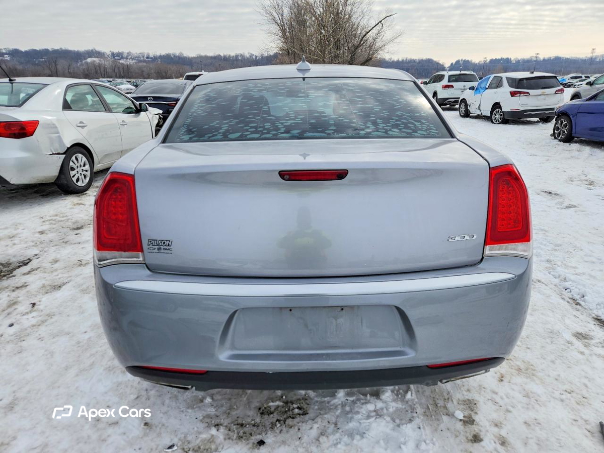 Chrysler 300 2018