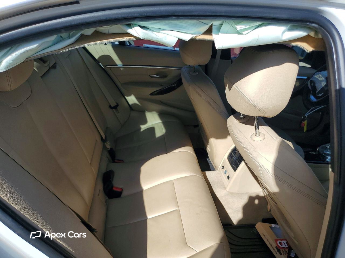 BMW Series 3 2016