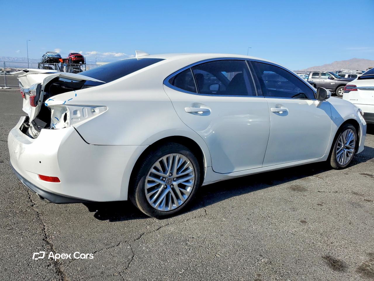Lexus ES 2016