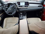 Lexus ES 2019