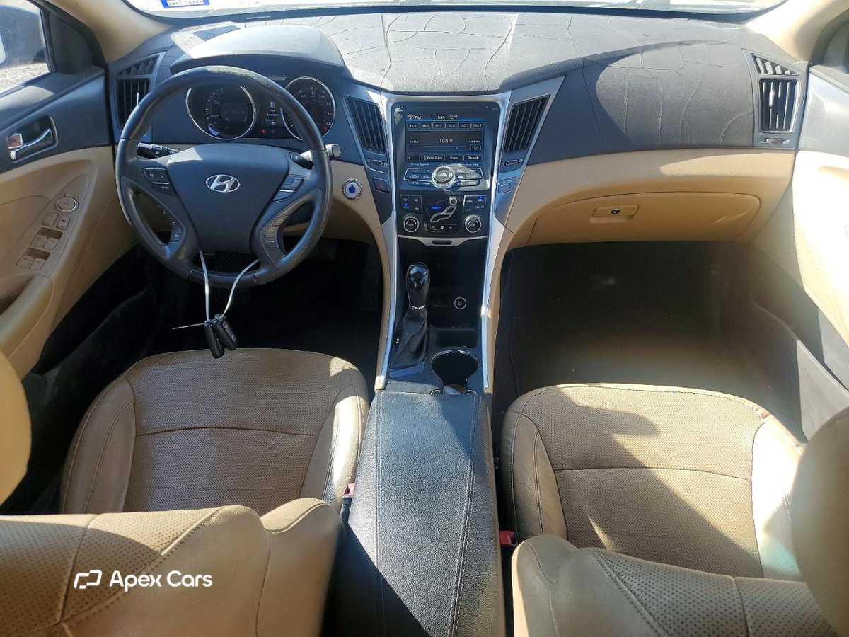 Hyundai Sonata 2011