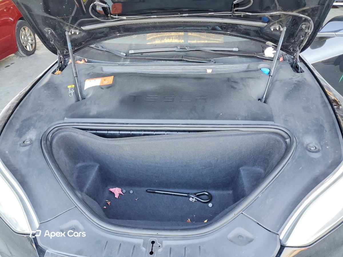 Tesla Model S 2018