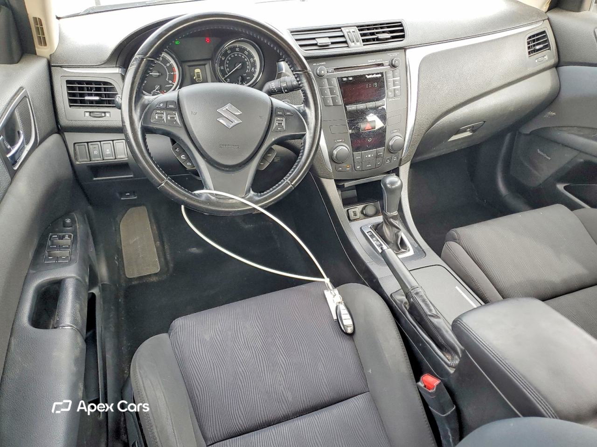 Suzuki Kizashi 2010