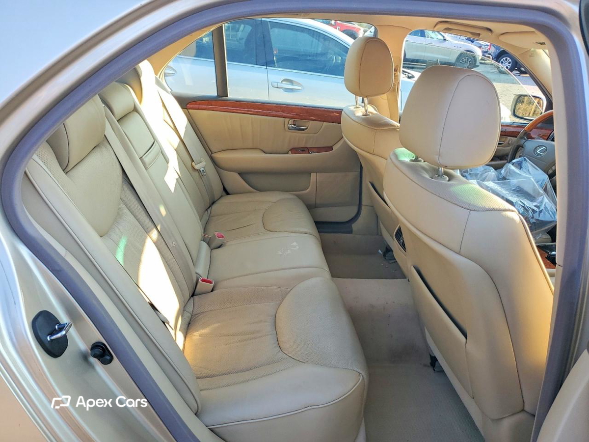 Lexus LS 2004