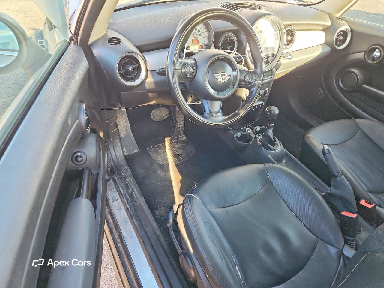 MINI Cooper 2011