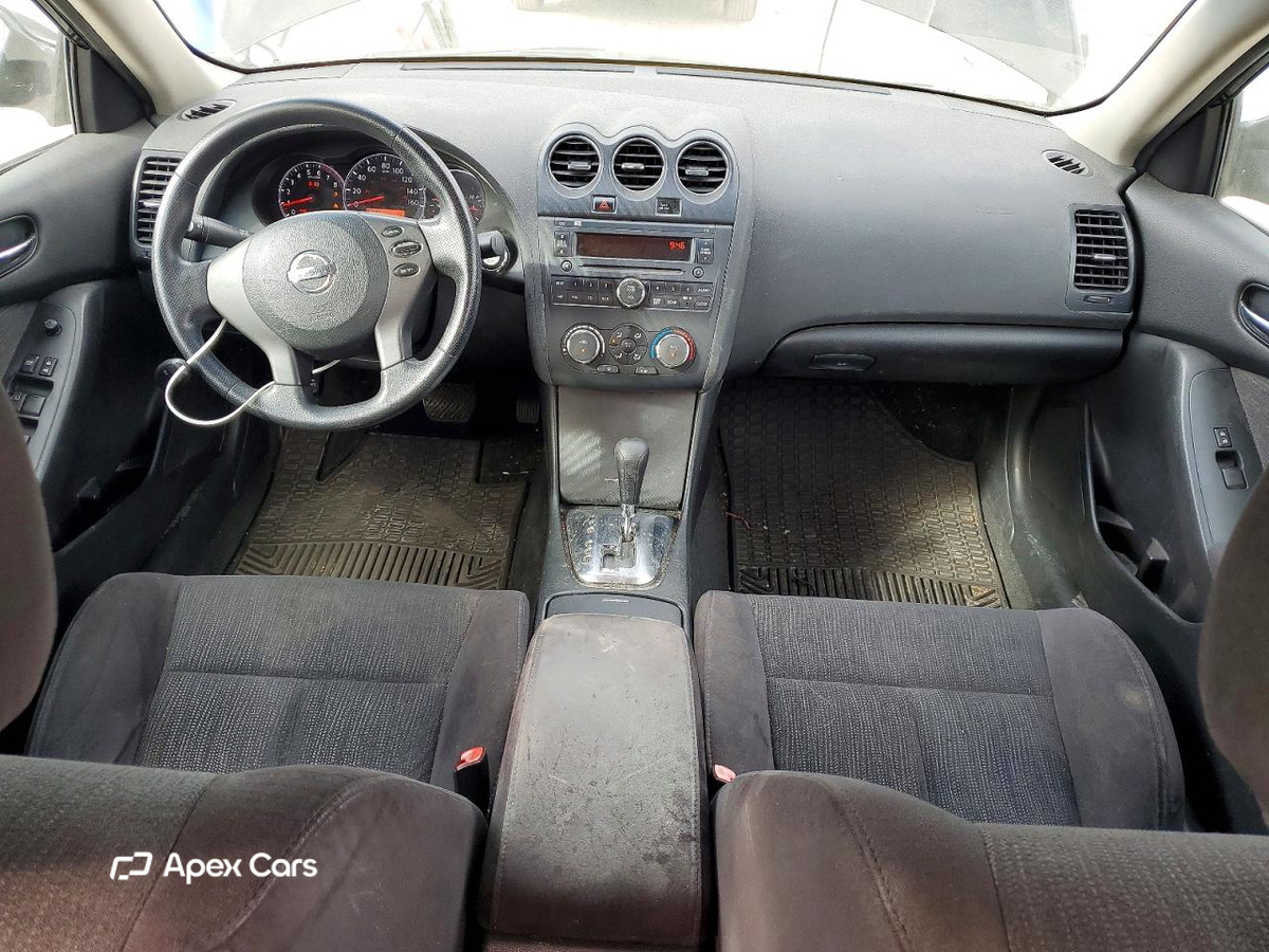 Nissan Altima 2012