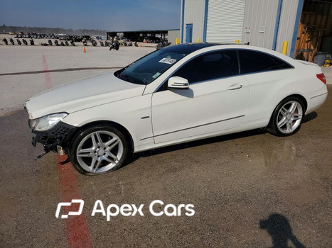 Mercedes-Benz E-klasse 2012 - Image 1 of 13