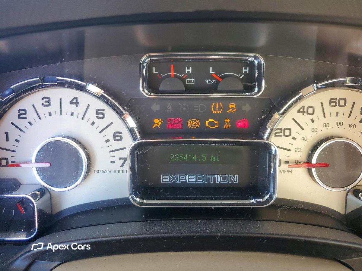 Ford Expedition 2012