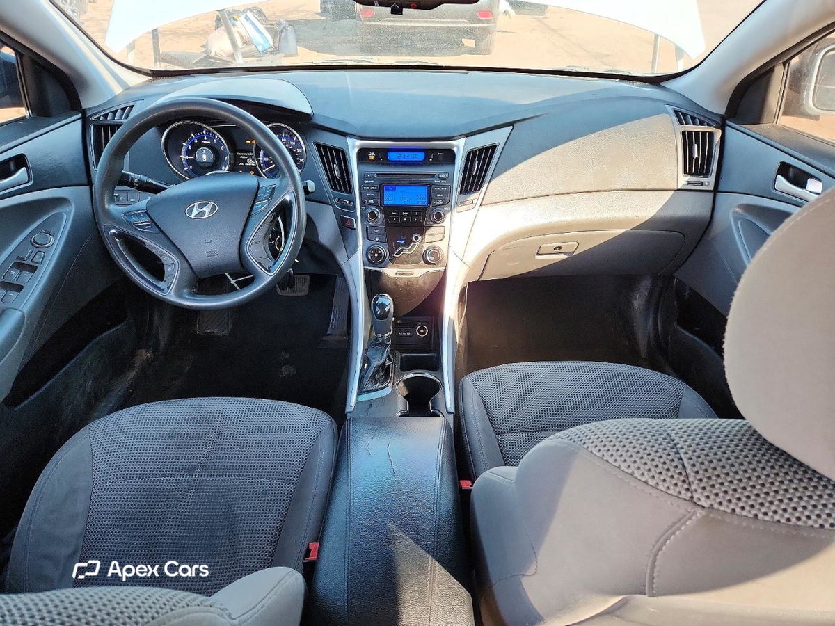 Hyundai Sonata 2012