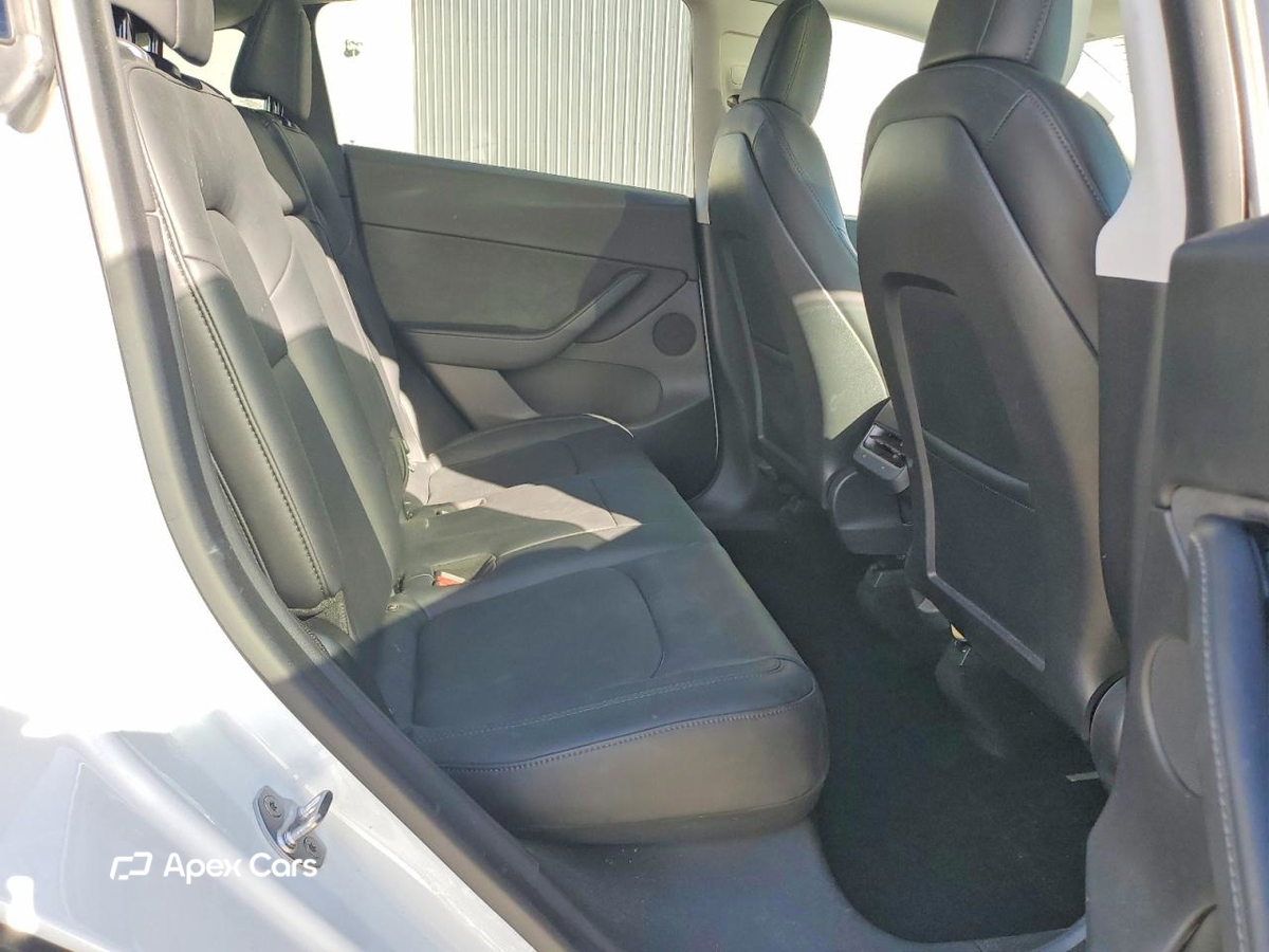 Tesla Model Y 2020