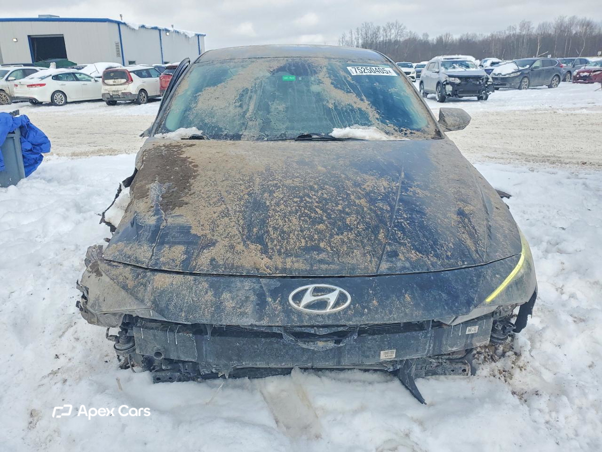 Hyundai Elantra 2021