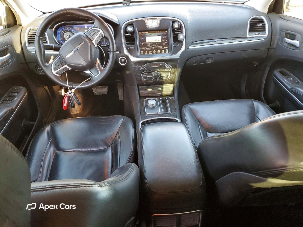Chrysler 300 2016