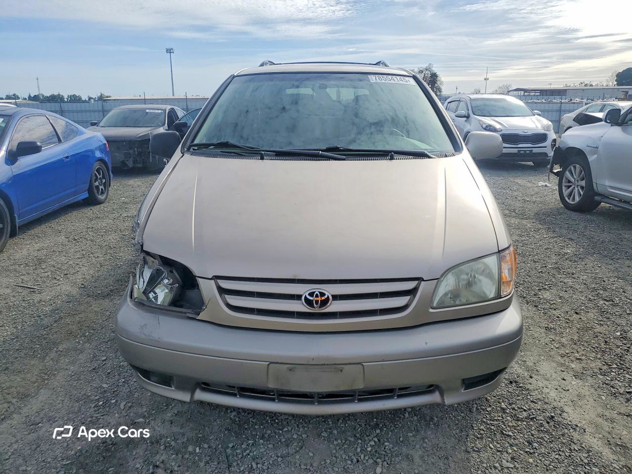 Toyota Sienna 2003