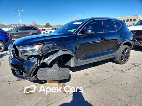 Volvo XC40 2019 - Image 1 of 14