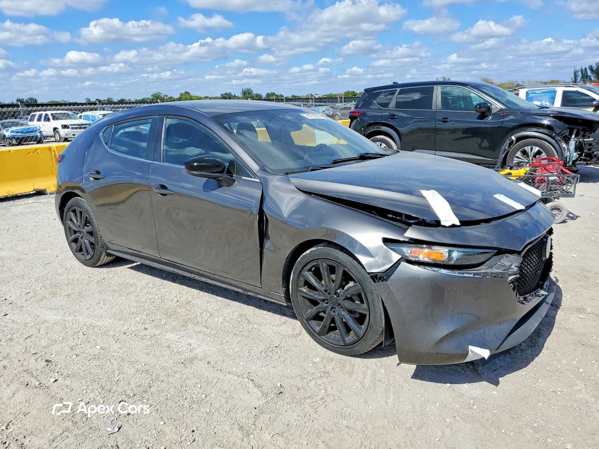 Mazda 3 2019