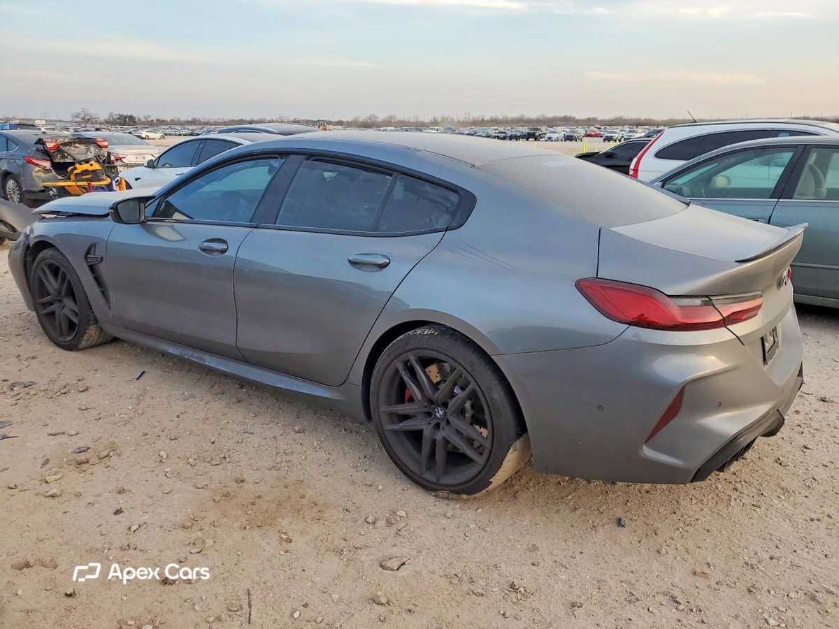 BMW M8 2025