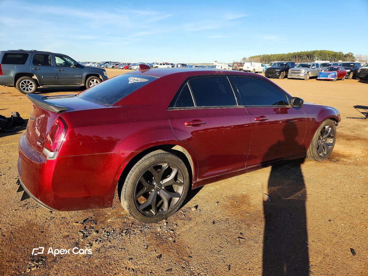 Chrysler 300 2020