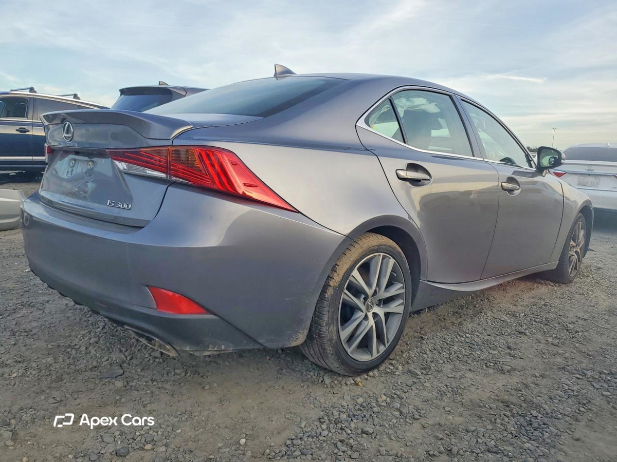 Lexus IS 2020
