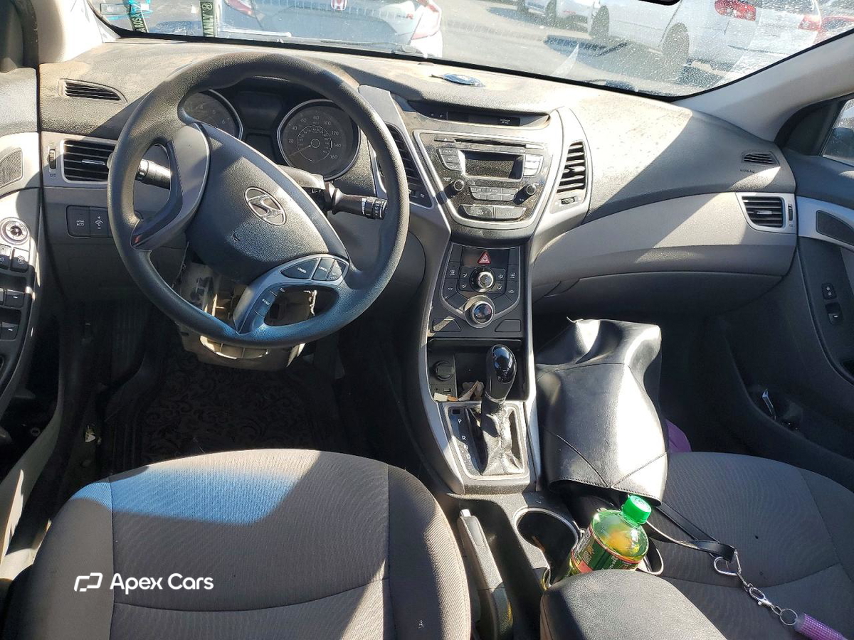 Hyundai Elantra 2016