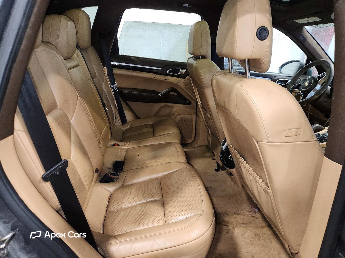 Porsche Cayenne 2016