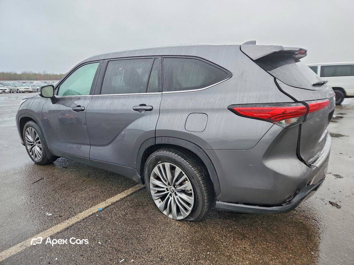 Toyota Highlander 2021