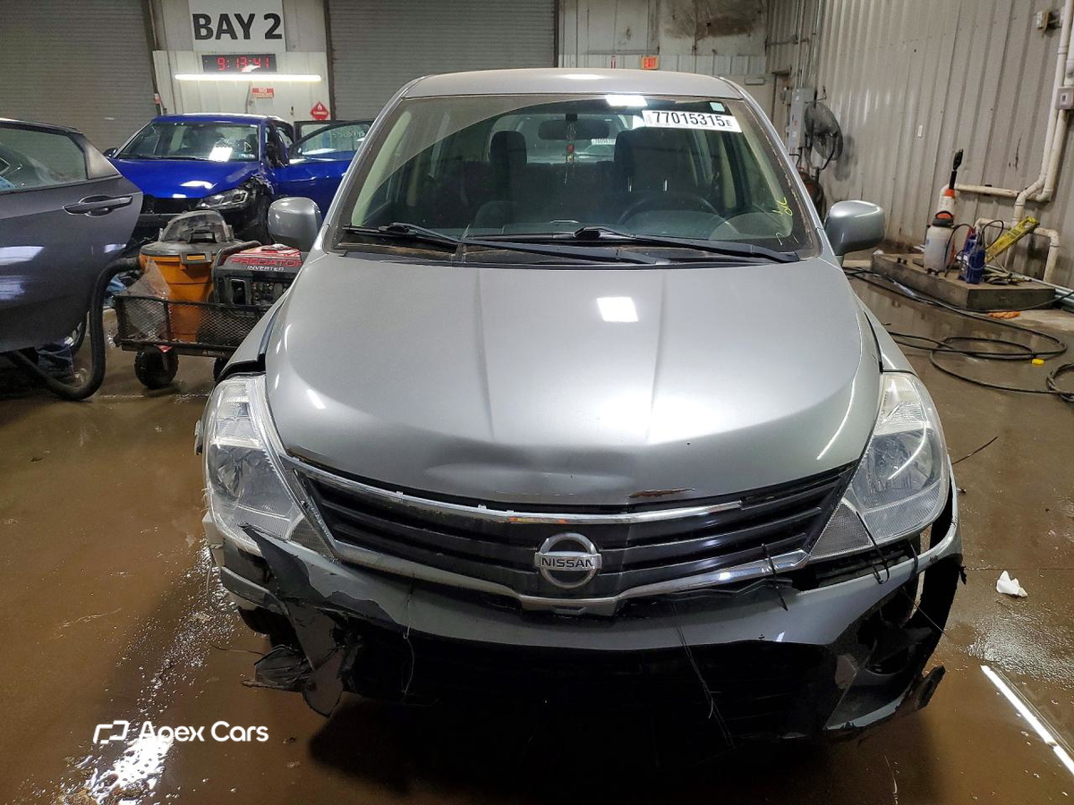Nissan Versa 2011