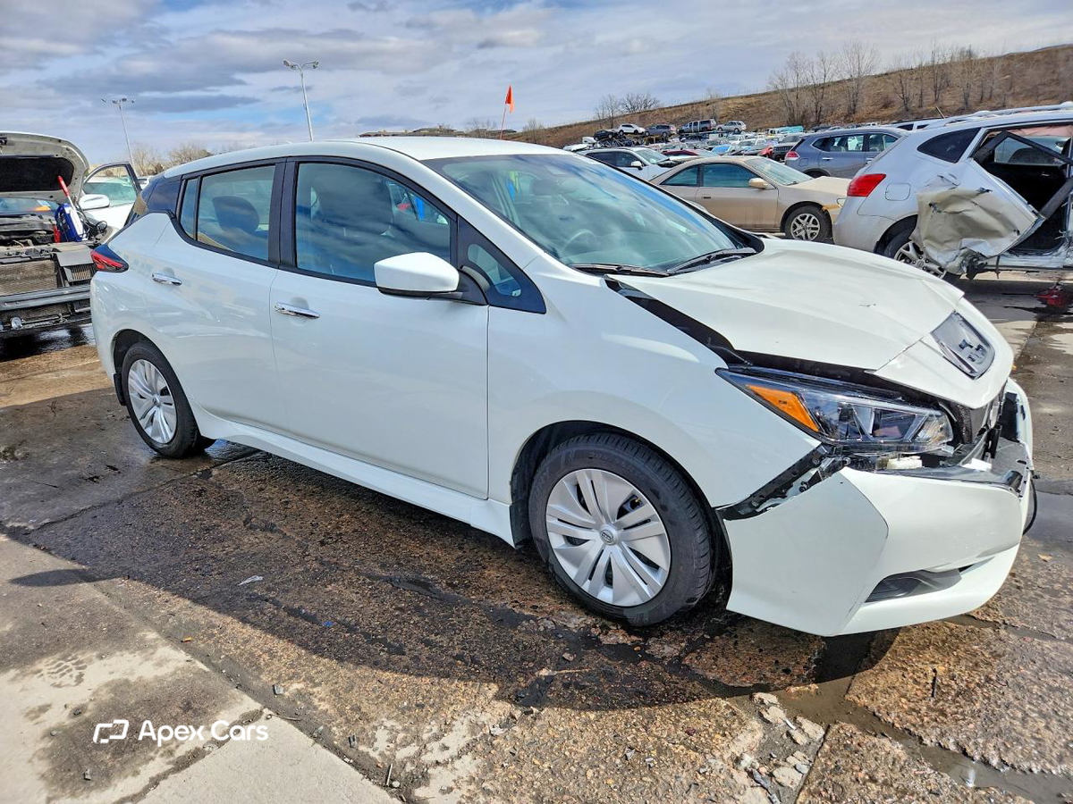 Nissan Leaf 2025