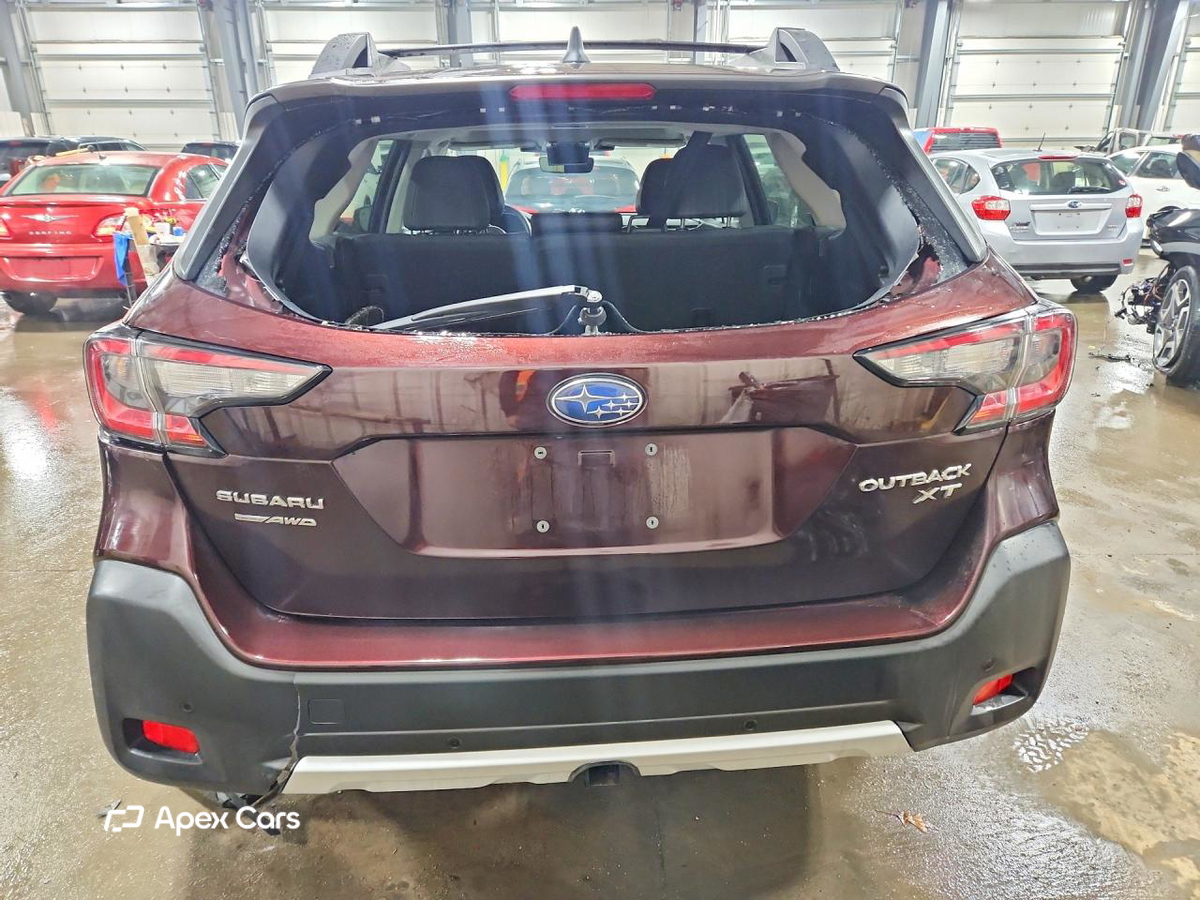 Subaru Outback 2025