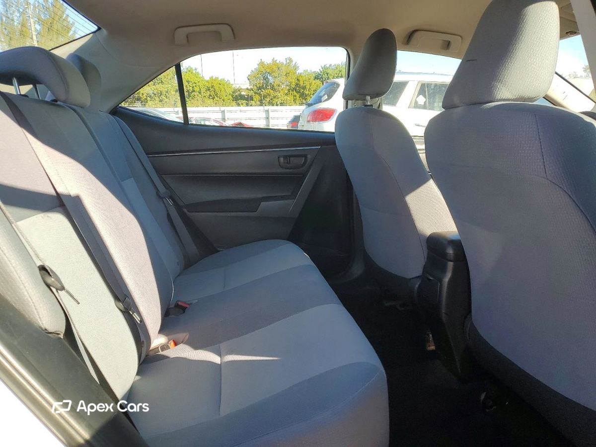 Toyota Corolla 2015