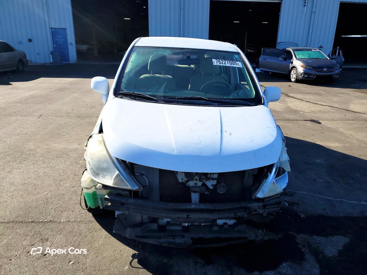Nissan Versa 2011