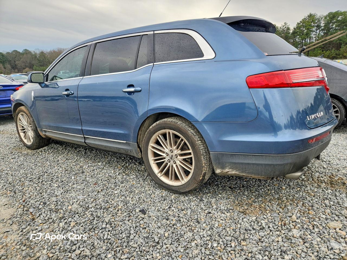 Lincoln MKT 2018