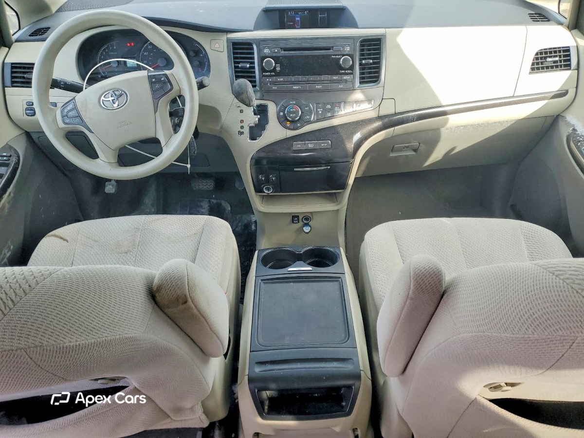 Toyota Sienna 2014