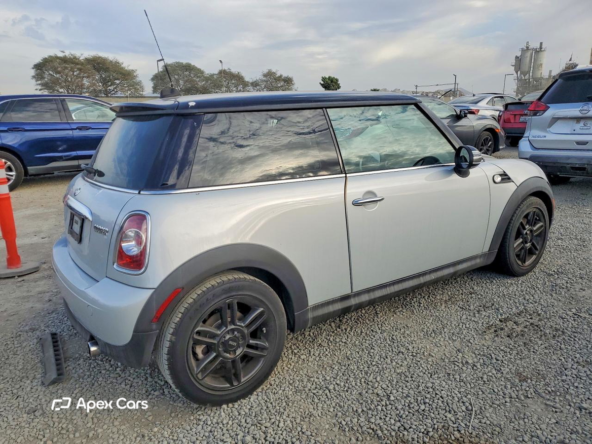 MINI Cooper 2013