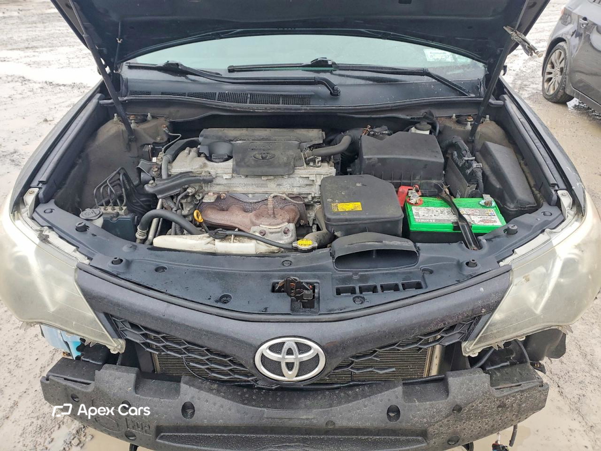 Toyota Camry 2012