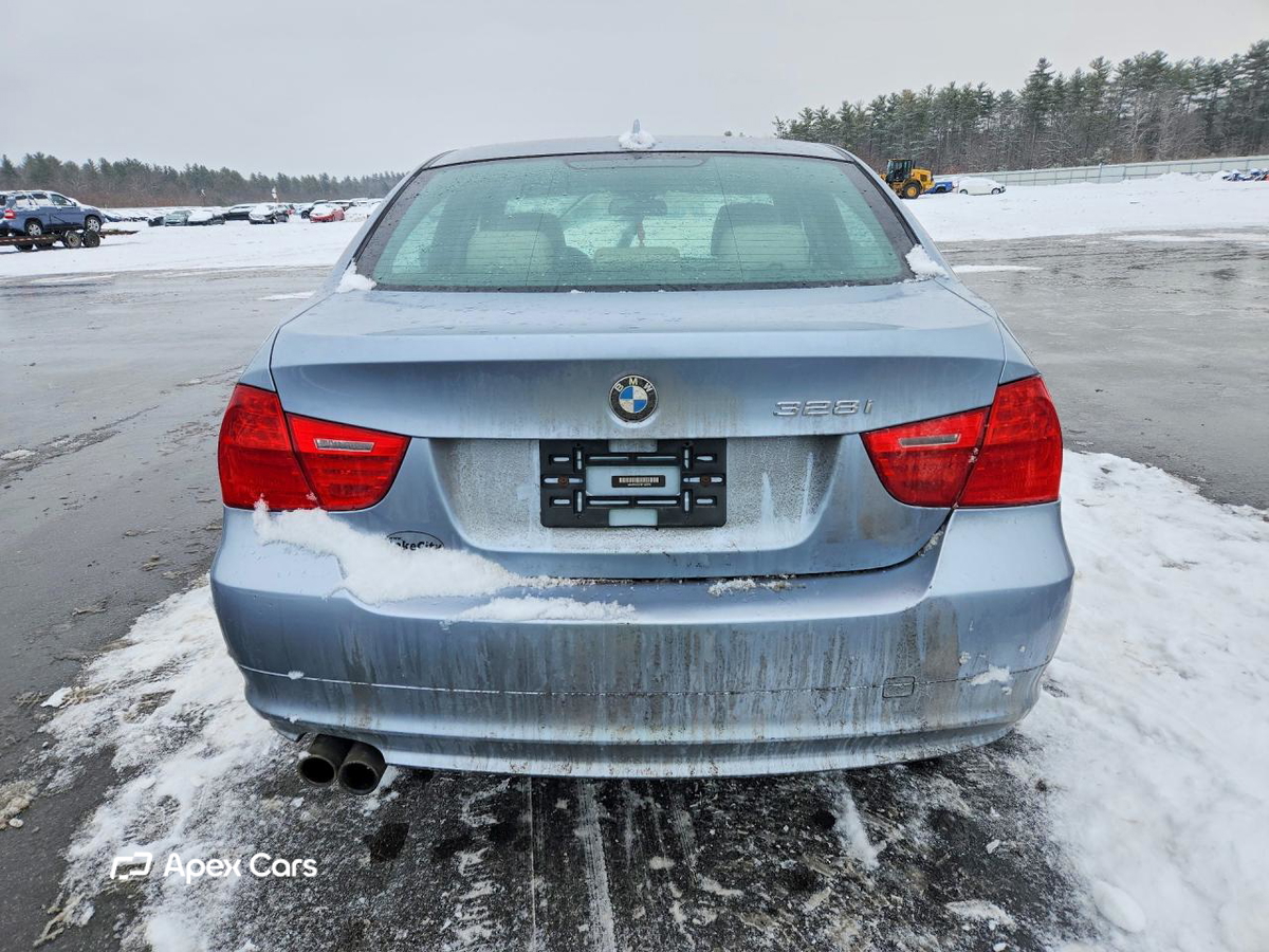 BMW Series 3 2011