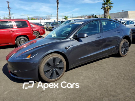 Tesla Model 3 2026 - Image 1 of 13