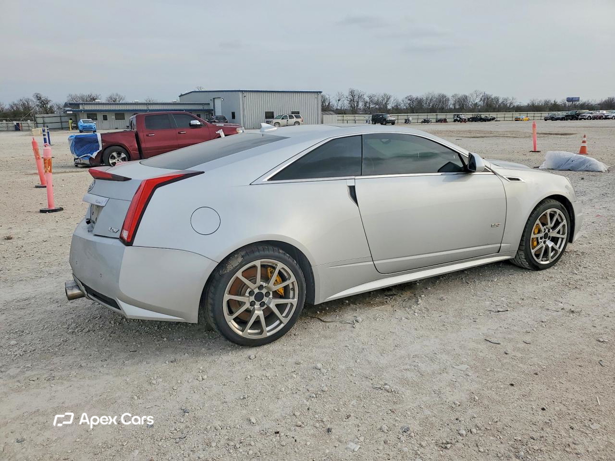 Cadillac CTS-V 2013