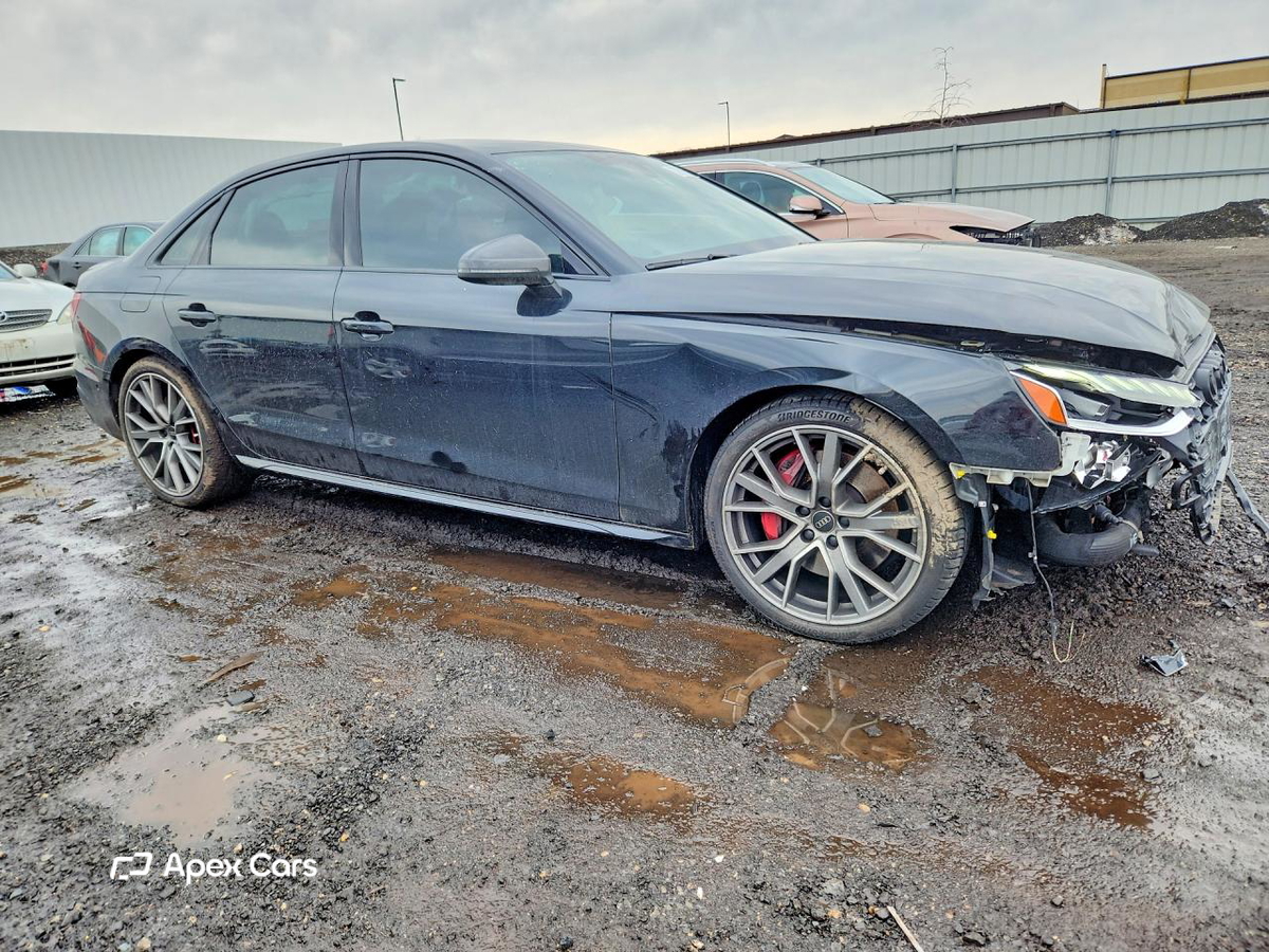 Audi RS4 2022