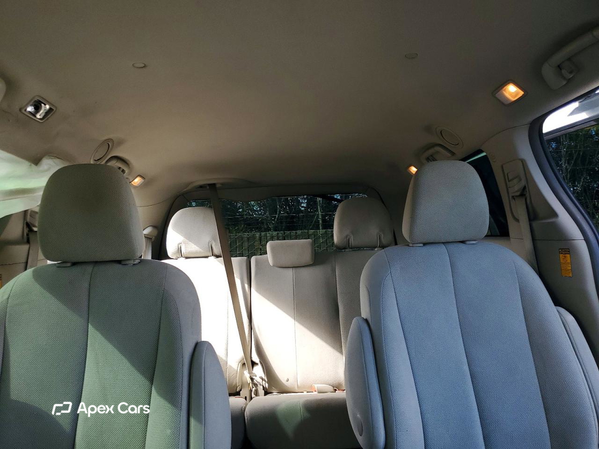 Toyota Sienna 2014
