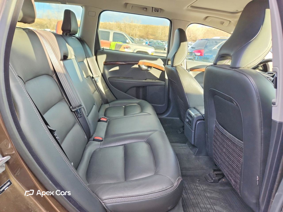 Volvo XC70 2016
