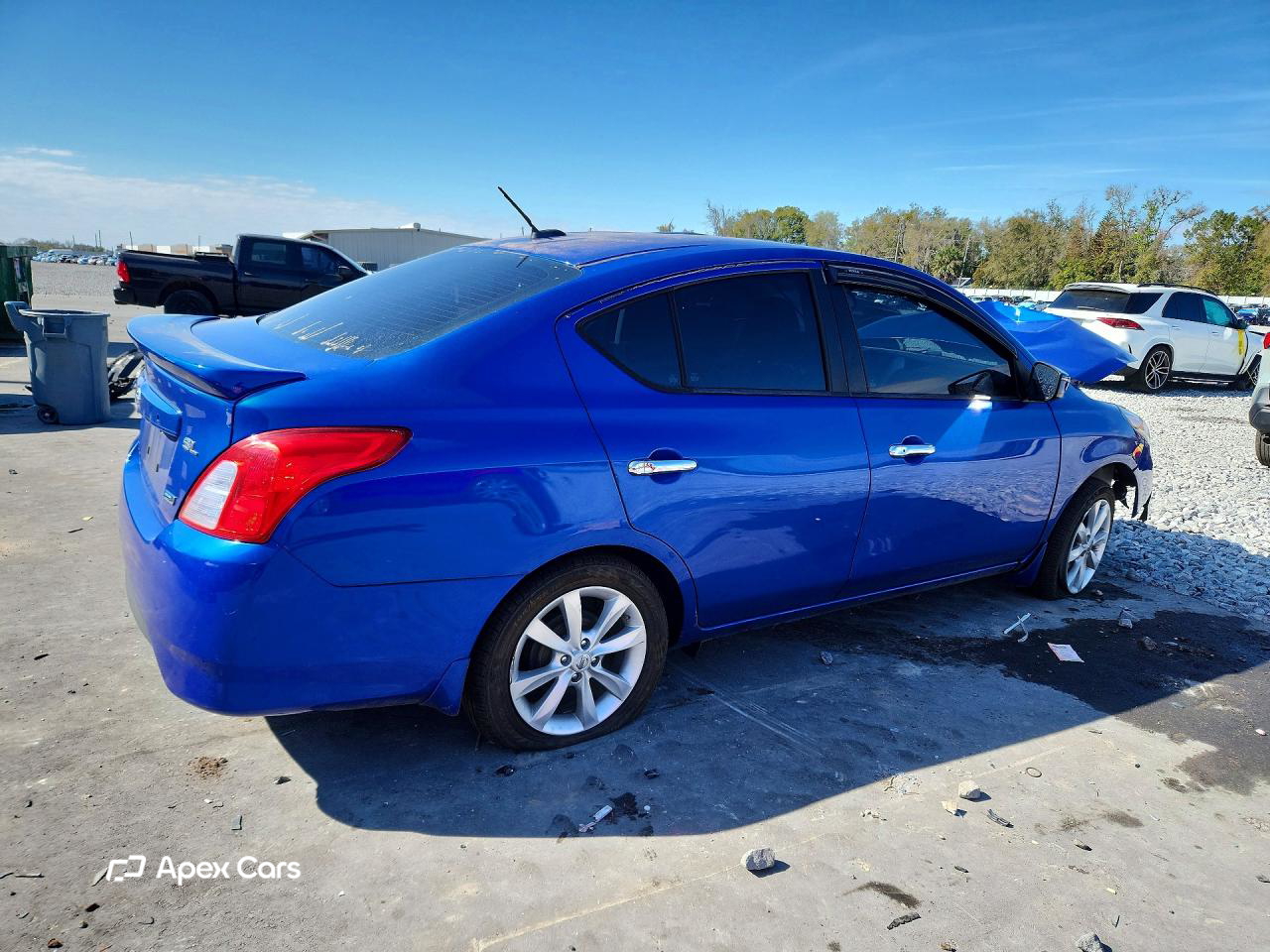 Nissan Versa 2015