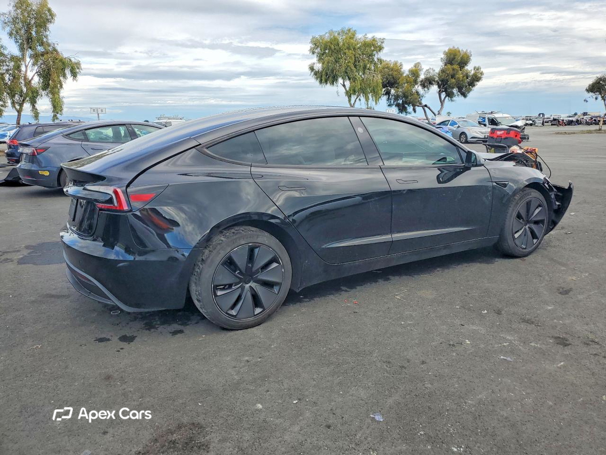 Tesla Model 3 2025
