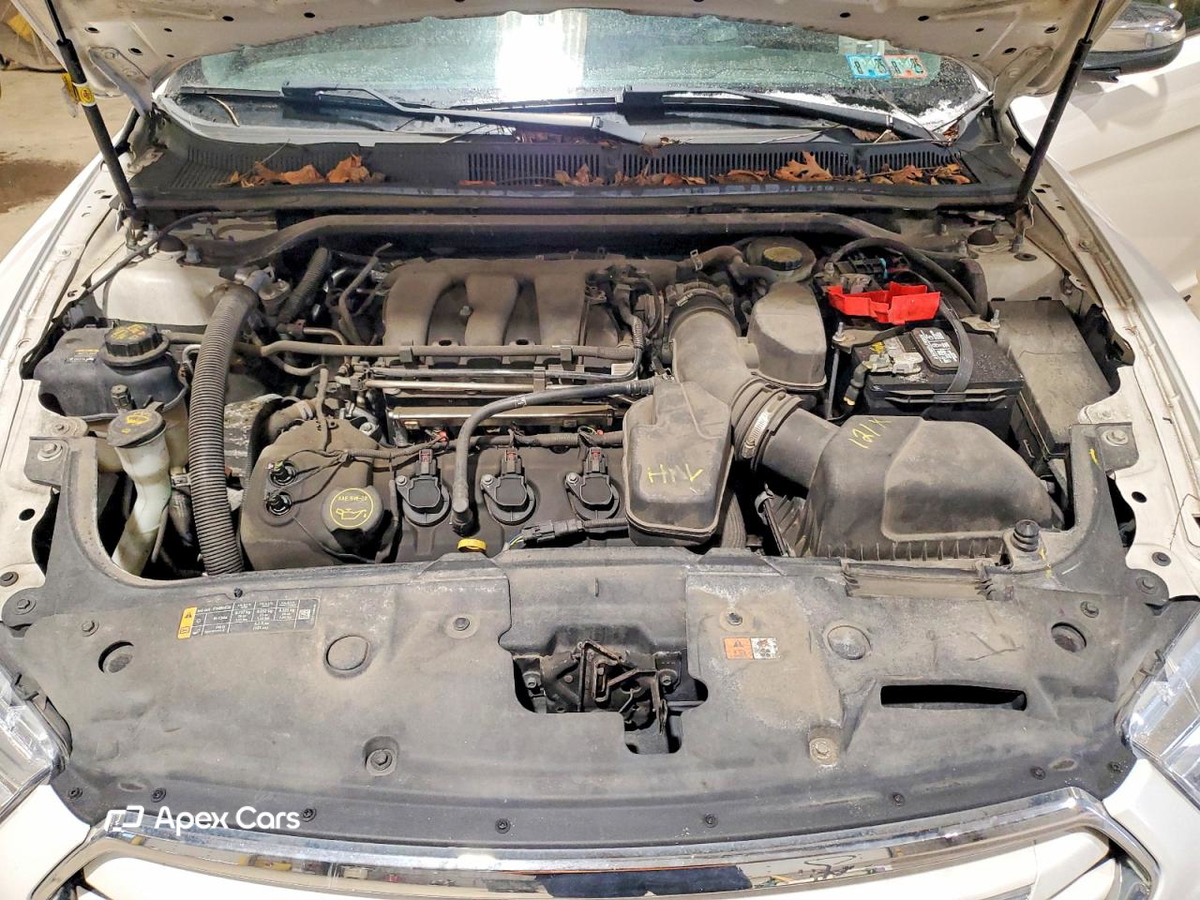 Ford Taurus 2016