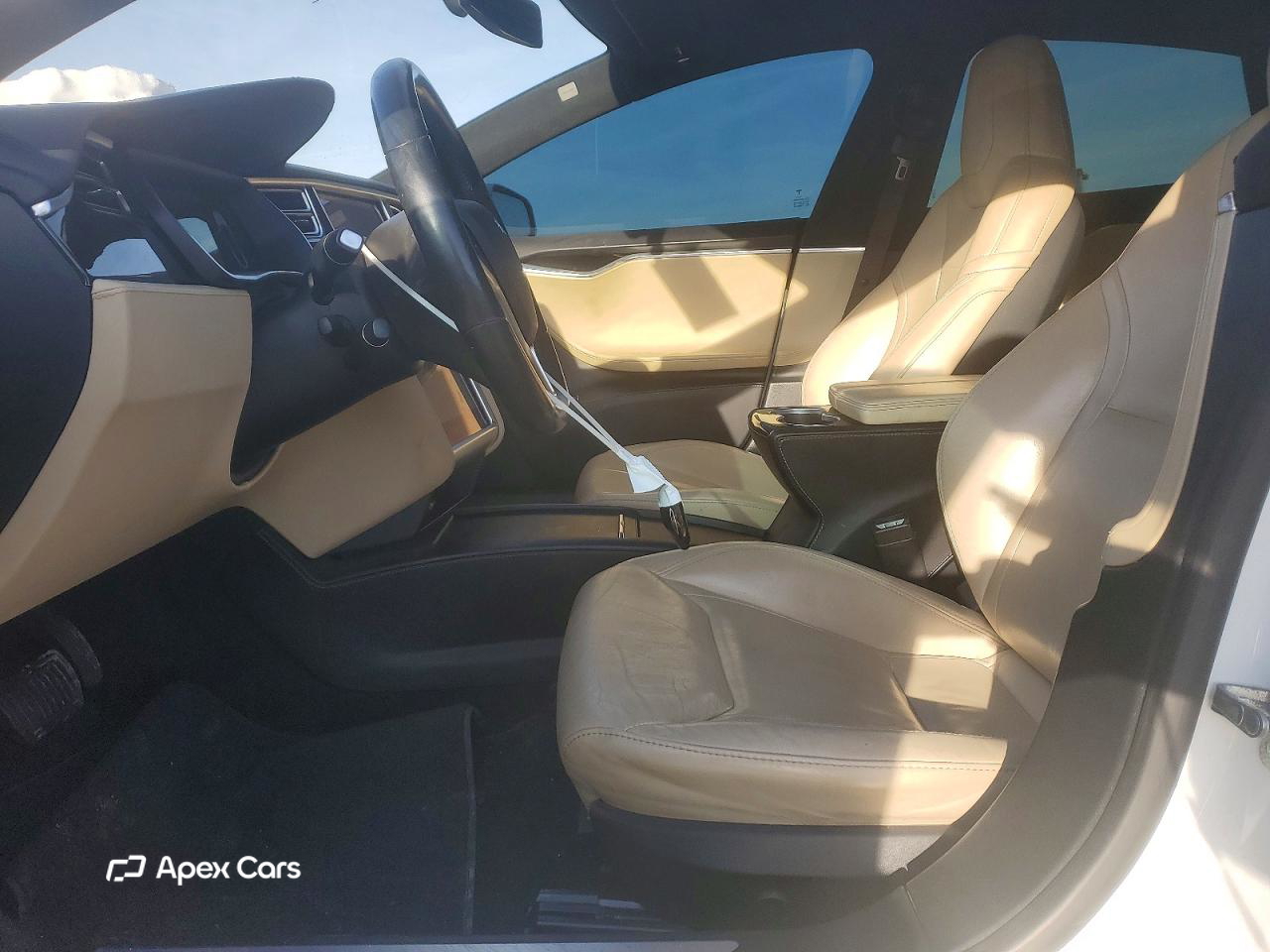Tesla Model S 2016