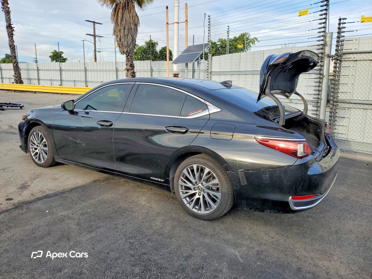 Lexus ES 2021