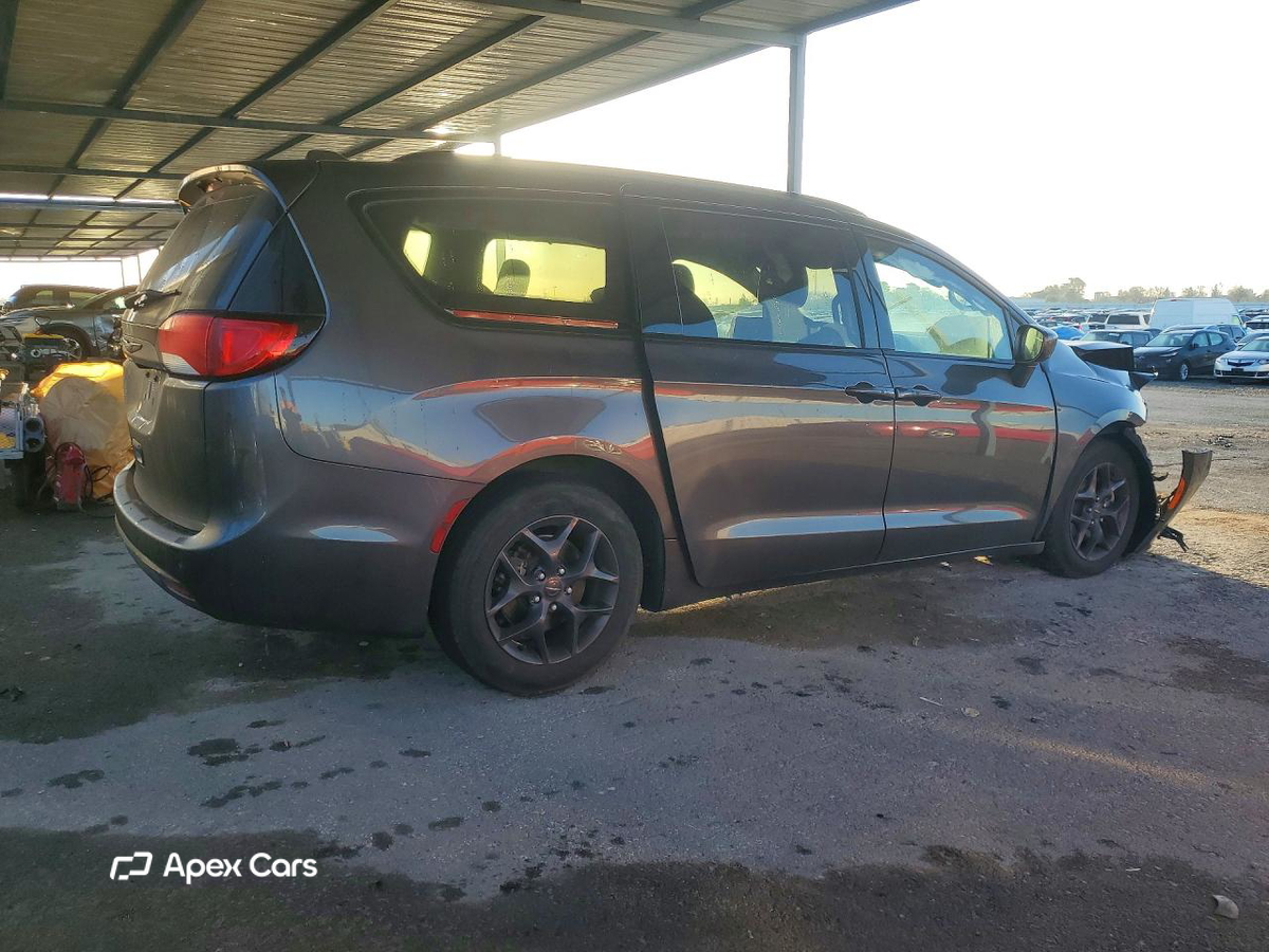 Chrysler Pacifica 2018