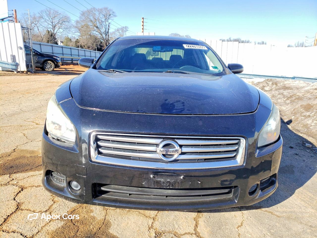 Nissan Maxima 2014