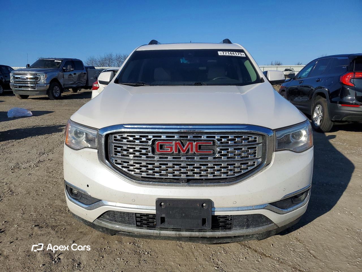 GMC Acadia 2017