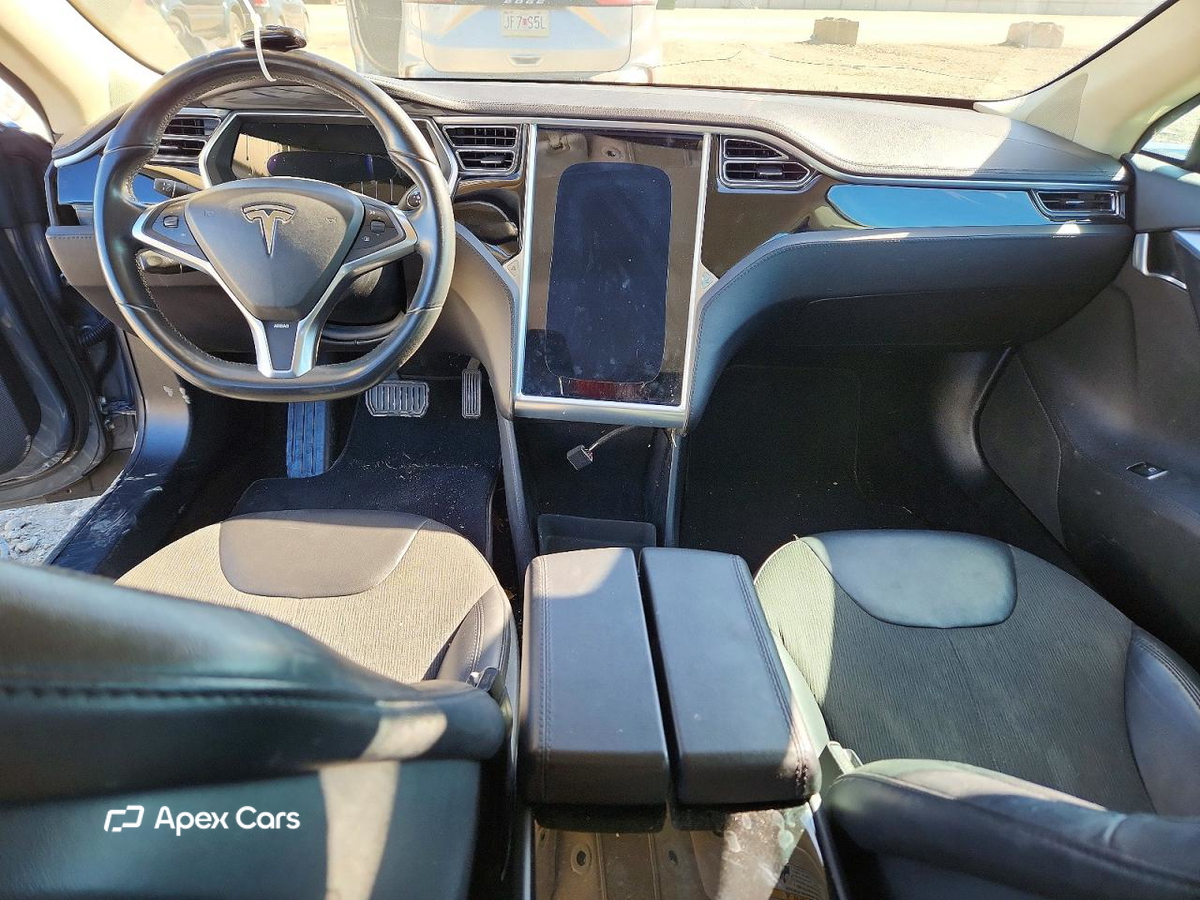 Tesla Model S 2013