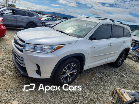 Toyota Highlander 2017 - Image 1 of 14